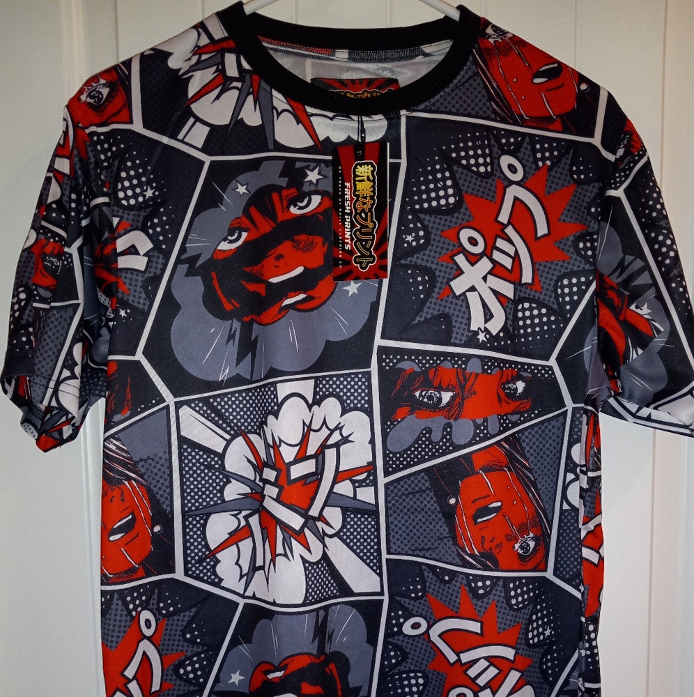 Fresh prints tshirt Medium -NWT